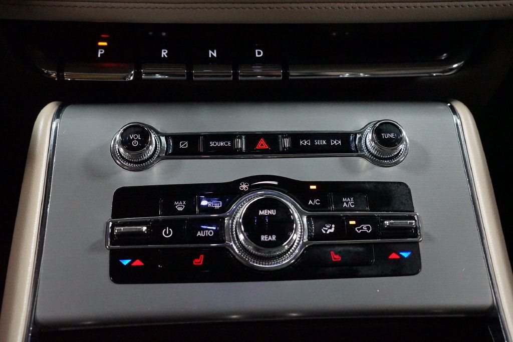 Used 2023 Lincoln Aviator 2WD w/ Premium Package image 20