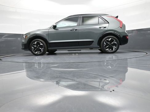 New 2025 Kia Niro Wave w/ Wave Preserve Package image 34
