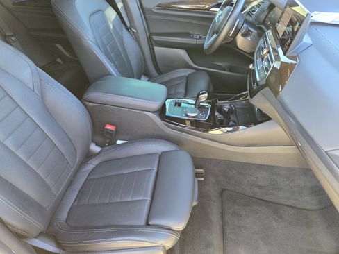Used 2023 BMW X3 M40i w/ Premium Package image 12