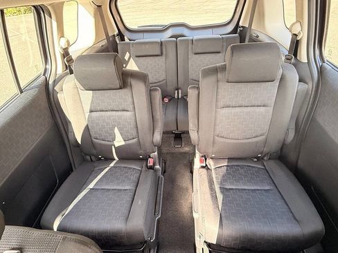 Used 2010 MAZDA MAZDA5 Sport w/ Popular Equipment Pkg image 23