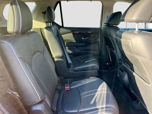 Used 2024 Honda Pilot Elite image 30