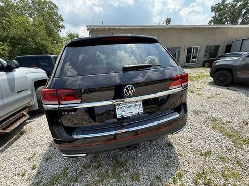 Used 2023 Volkswagen Atlas SE w/ Panoramic Sunroof Package FWD image 16