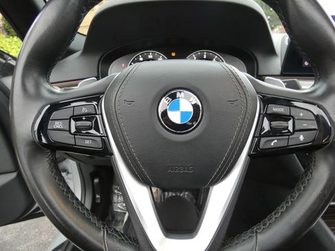 Used 2019 BMW 530i w/ Convenience Package image 65
