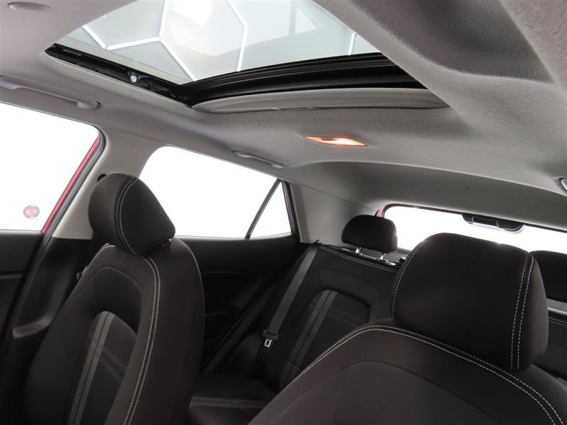 Used 2025 Hyundai Venue SEL FWD image 15