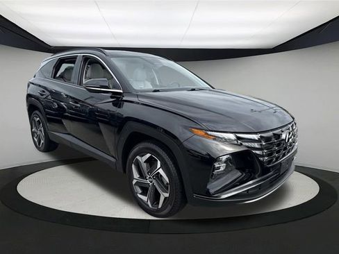 Certified 2023 Hyundai Tucson Limited w/ Cargo Package image 4