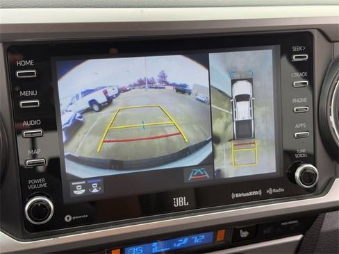 Used 2023 Toyota Tacoma Limited image 20