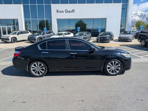 Used 2015 Honda Accord Sport image 2