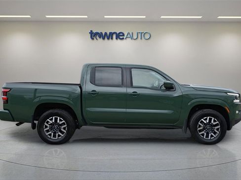 Used 2024 Nissan Frontier SL image 6