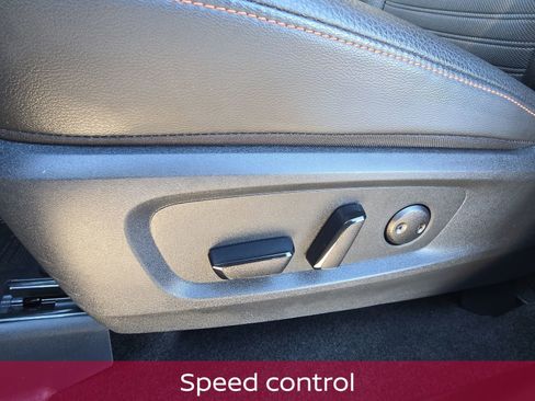 Used 2025 Nissan Pathfinder Rock Creek image 14