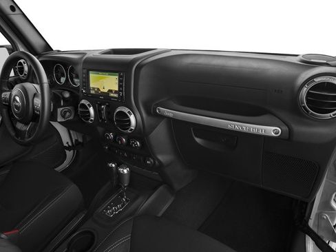 Used 2017 Jeep Wrangler Unlimited Rubicon AWD/4WD image 19
