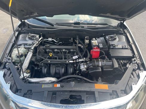 Used 2010 Ford Fusion SE FWD image 11
