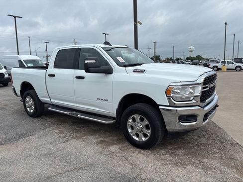 Used 2024 RAM 2500 Big Horn AWD/4WD image 5