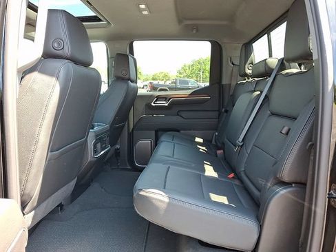 Used 2026 GMC Sierra 1500 Denali w/ Denali Reserve Package AWD/4WD image 10