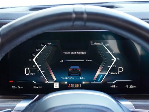 Certified 2023 BMW i7 xDrive60 w/ Executive Package 2 AWD/4WD image 20