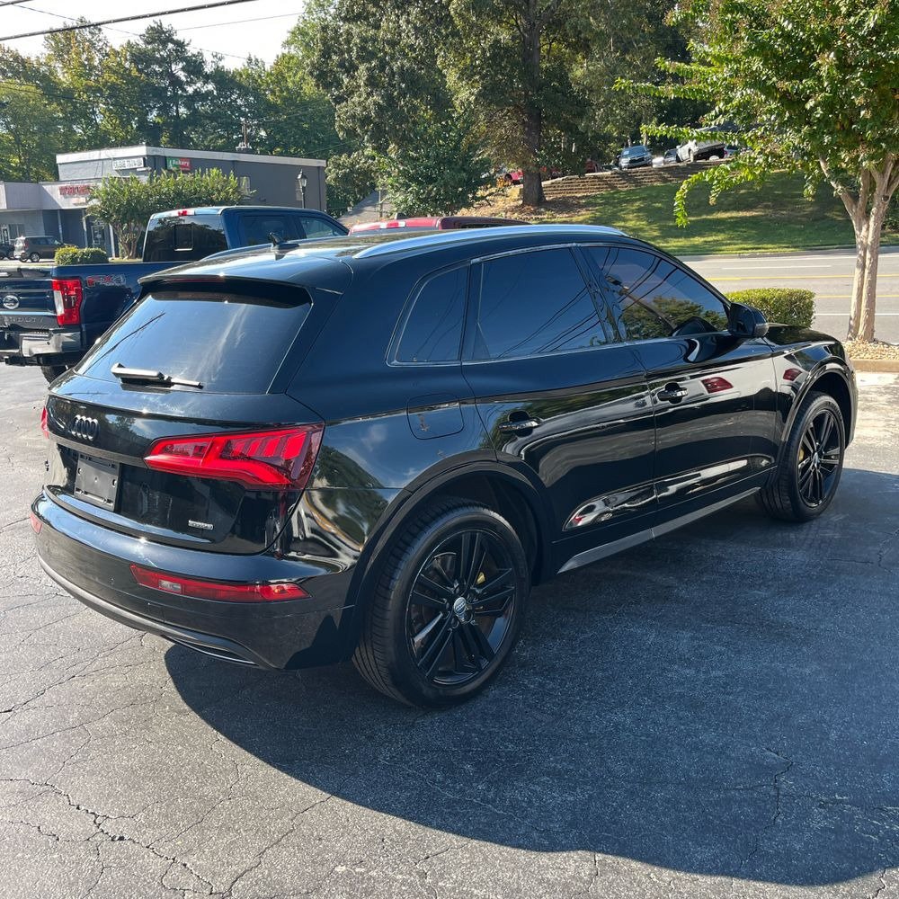 Used 2018 Audi Q5 2.0T Premium Plus w/ Premium Plus Package AWD/4WD image 3