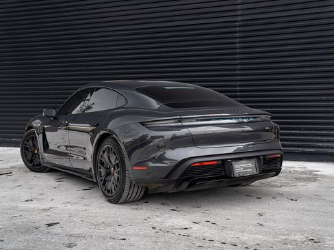 Certified 2023 Porsche Taycan GTS image 3