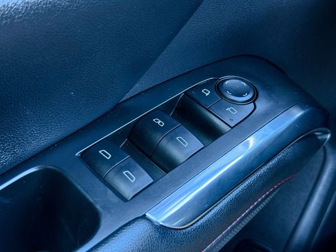 Used 2025 Chevrolet Traverse Z71 w/ Driver Confidence Package image 32