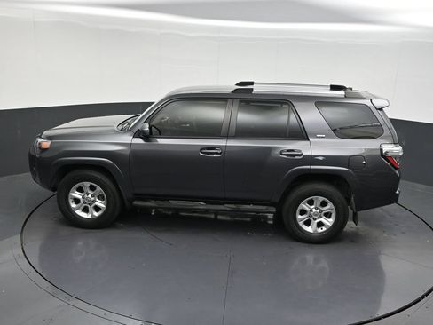 Used 2022 Toyota 4Runner SR5 RWD image 16
