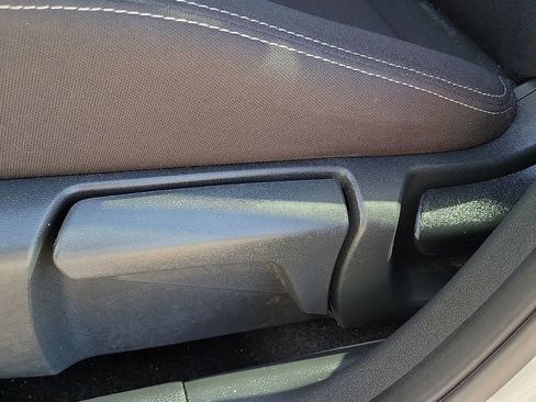 Used 2024 Nissan Rogue S AWD/4WD image 20