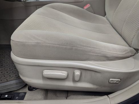 Used 2009 Toyota Camry LE image 11