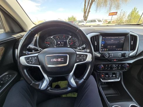 Used 2020 GMC Terrain SLE w/ Driver Convenience Package image 19