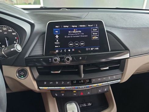 Used 2025 Cadillac CT4 Premium Luxury image 9