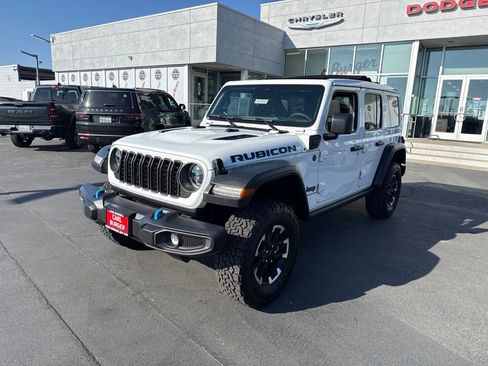 Certified 2025 Jeep Wrangler Unlimited Rubicon 4xe w/ Convenience Group AWD/4WD image 3