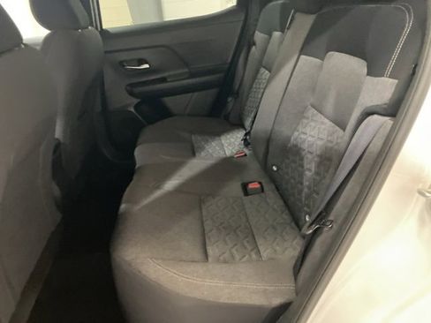 Used 2025 Nissan Kicks SV image 19