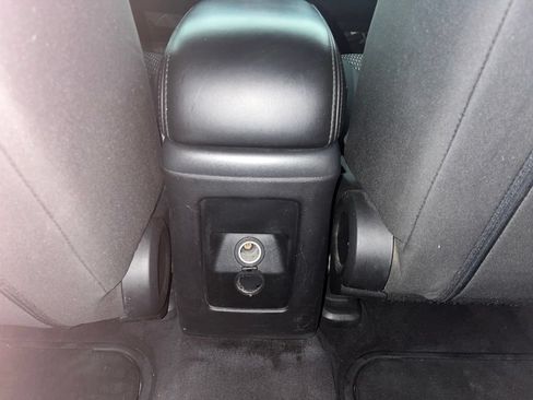 Used 2016 Dodge Journey SE w/ Flexible Seating Group FWD image 30