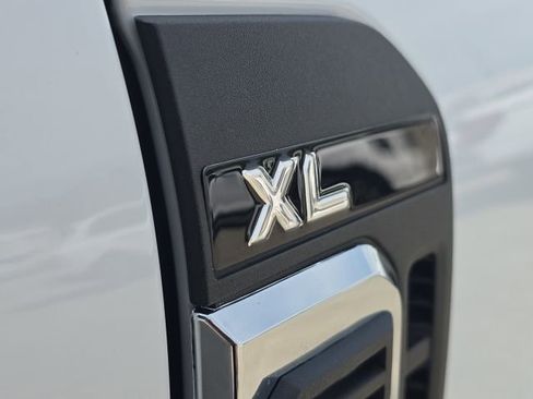 Used 2024 Ford F250 XL w/ XL Chrome Package AWD/4WD image 9