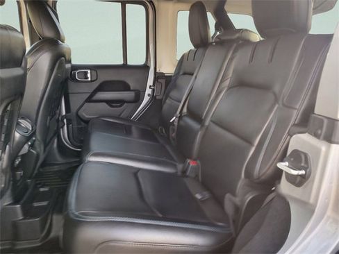 Certified 2021 Jeep Wrangler Unlimited Rubicon 4xe w/ Cold Weather Group image 34