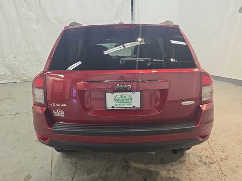 Used 2016 Jeep Compass Latitude image 4