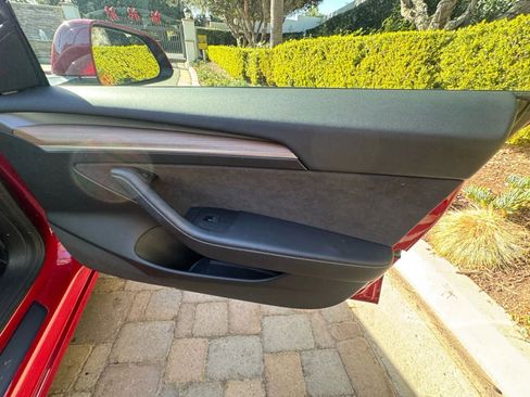 Used 2022 Tesla Model 3 Standard Range image 28
