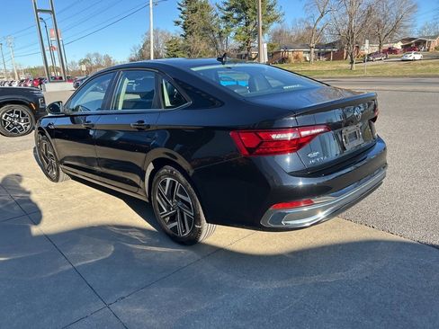 Used 2024 Volkswagen Jetta SEL image 6