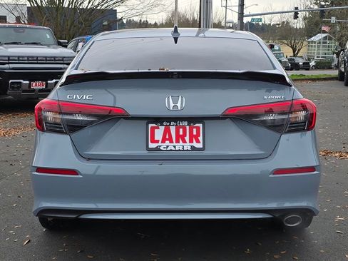 Used 2023 Honda Civic Sport image 4