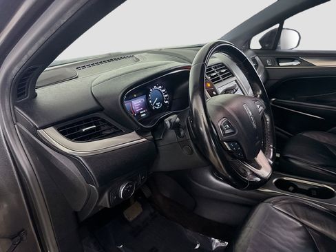 Used 2018 Lincoln MKC Select w/ Select Plus Package image 23