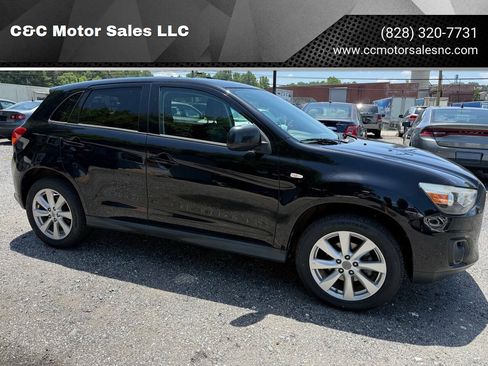 Used 2015 Mitsubishi Outlander Sport ES FWD image 1