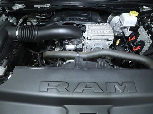 Used 2022 RAM 1500 Big Horn AWD/4WD image 36