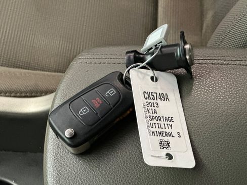 Used 2013 Kia Sportage LX AWD/4WD image 29