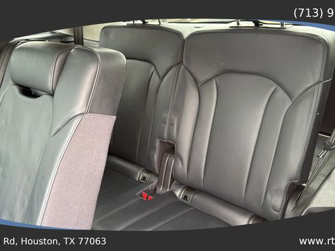 Used 2017 Audi Q7 3.0T Prestige w/ Prestige Package image 32