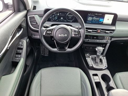 Used 2024 Kia Seltos SX image 12