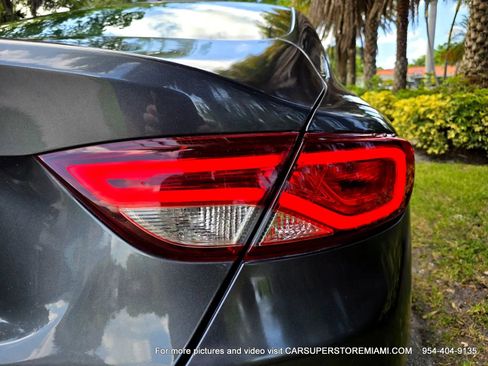 Used 2015 Chrysler 200 Limited w/ Convenience Group FWD image 40