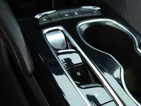 Used 2023 Buick Envision Essence w/ Sport Touring Package image 10