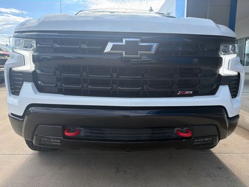 Used 2024 Chevrolet Silverado 1500 LT Trail Boss w/ Protection Package AWD/4WD image 10