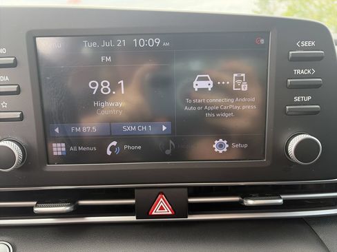 Used 2023 Hyundai Elantra SEL FWD image 22