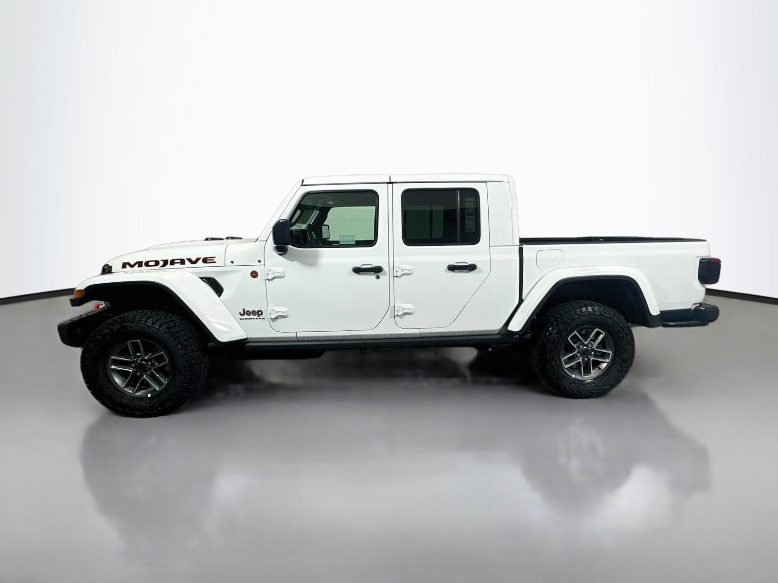 New 2026 Jeep Gladiator Mojave AWD/4WD image 4