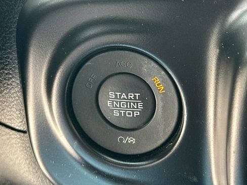 Used 2021 Jeep Gladiator Rubicon AWD/4WD image 35
