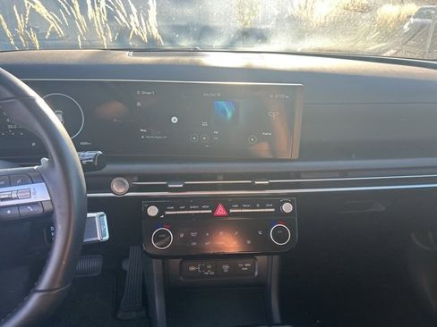 Used 2025 Hyundai Tucson SEL image 16