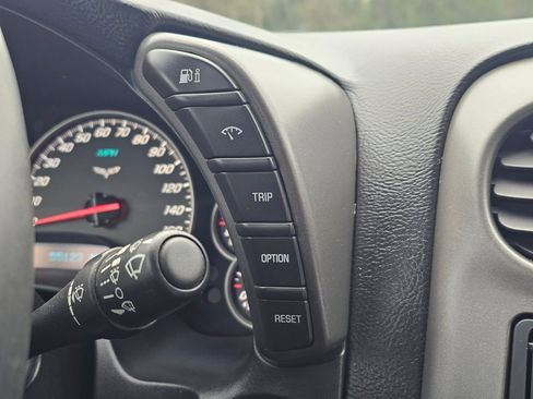 Used 2007 Chevrolet Corvette Base w/ Preferred Equipment Group image 15