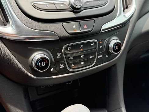 Used 2024 Chevrolet Equinox LT FWD image 24